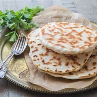CHEESE NAAN